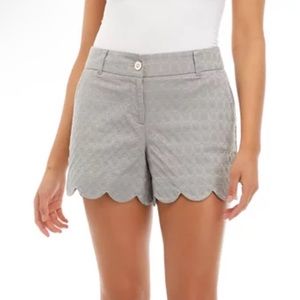 NWT Crown & Ivy Textured Scalloped Hem Shorts Size 12